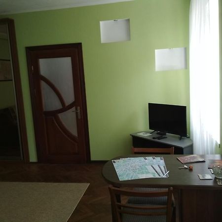 Like A Local Apartment Lviv Eksteriør bilde